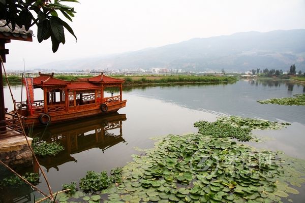 水乡·水上飞机观光旅游(2016—2018年)      麒麟区沿江街道,是曲靖